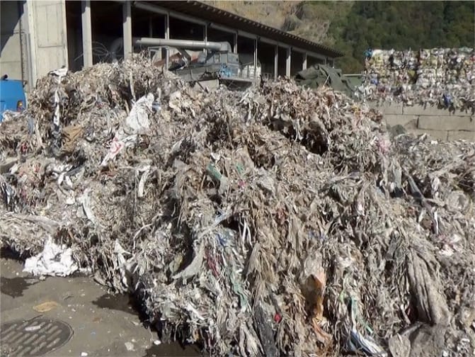 Contaminants discharged from pulper